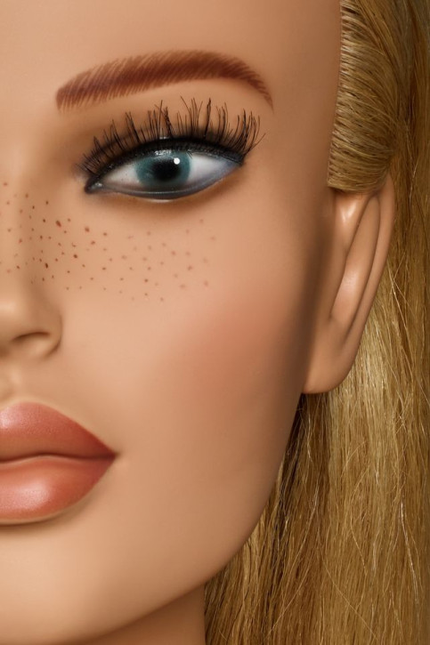 Limage  Übungskopf Laura 60 cm lichtblond mit Sommersprossen europäisches Echthaar